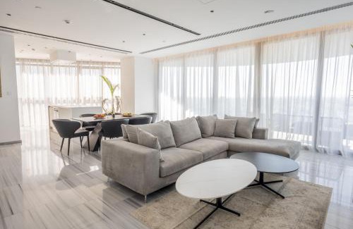 City Centre Apartamento | 360 Nicosia-3 bedrooms Exclusive Panoramic View Residence