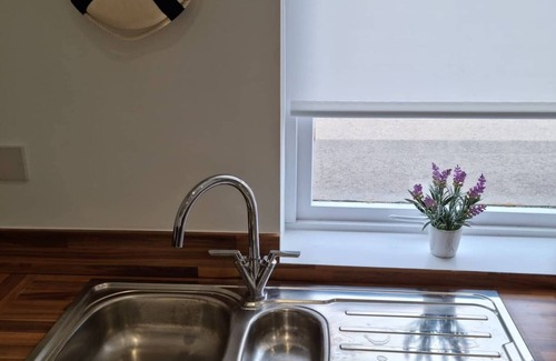 Burnham-on-Crouch Apartamento | 360 Serviced Accommodations - Waterfront Retreat - Modern Apartment