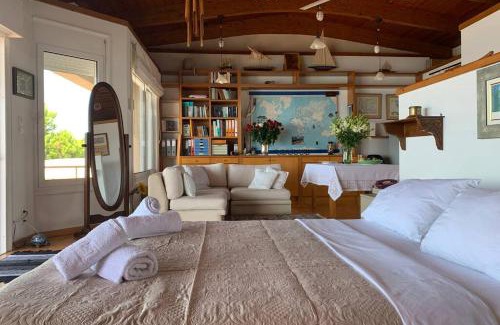 Mytikas Apartamento | 360º suite with endless views to the Ionian Sea