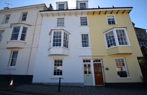 Dartmouth Cabaña | 36A Newcomen Road