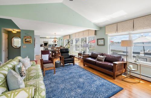 Stonington Casa | 37 Wamphassuc Rd Chteau Stonington