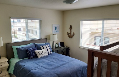 Downtown Casa | 371 Stimson Ave 2 Bedroom Home by Redawning