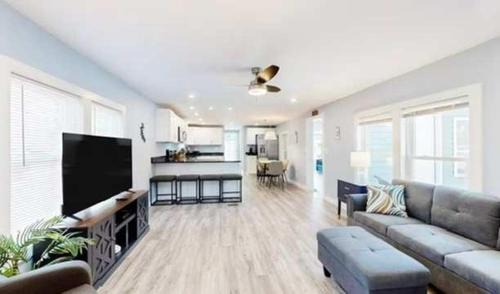 Frankford Casa | 37259 Alabama Dr