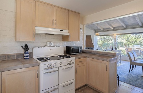 Del Monte Forest Casa | 3786 Adobe By The Sea 2 Bedroom Home by Redawning