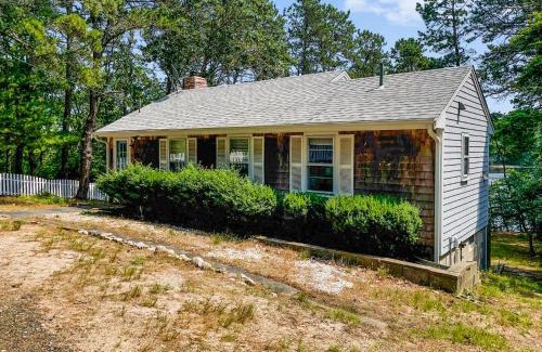 Harwich Casa | 379 Oak Street Harwich Cape Cod - - Harwich Hideaway
