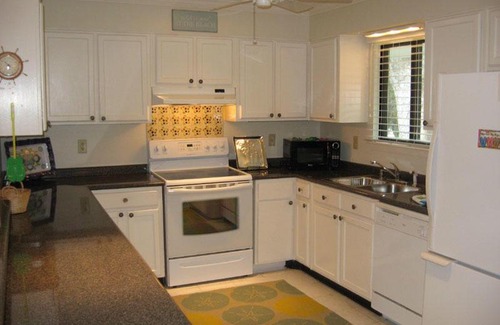 Saint Helena Island Casa | 379 Wahoo - Three Bedroom House