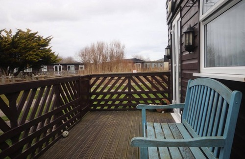 Selsey Casa | 37E Medmerry Park 2 Bedroom Chalet