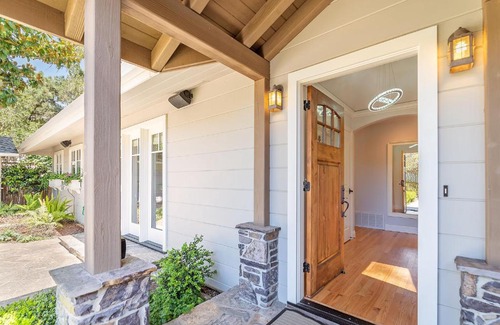 Del Monte Forest Casa | 3835 Molly's Cove home