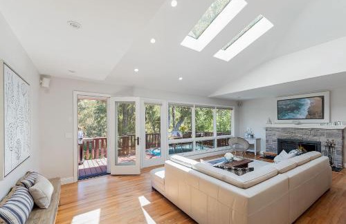 Del Monte Forest Casa | 3835 Molly's Cove home