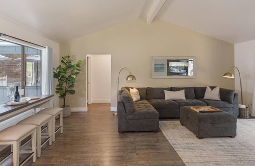 Del Monte Forest Casa | 3880 Casa Azul 3 Bedroom Home by Redawning