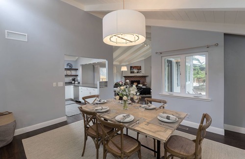Del Monte Forest Casa | 3890 Cypress Rest - Close to Golf, Walk to Beach