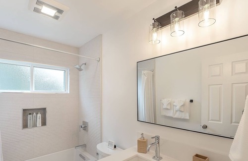 Del Rey Oaks Casa | 3896 Gather And Rest 3 Bedroom Home by Redawning