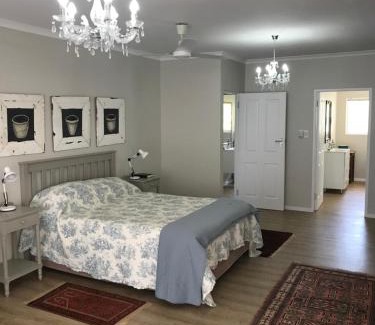 Jeffreys Bay Casa | 39 Kabeljauws Road Beach House