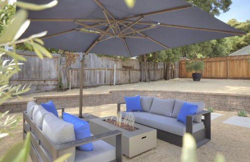 Northeast Carmel Casa | 3944 Seaside Bash home