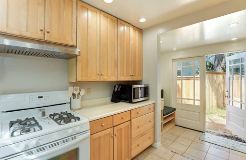 Del Monte Forest Casa | 3968 Redwood Refuge- Available Car Week and August