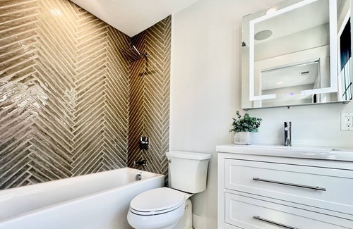 Arlington Casa | 3B /3B Designer brand new light filled townhouse!