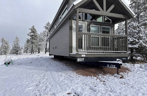 Williams Chalet De Esquí | 3B Cozy 1-bedroom chalet in Beautiful Williams with Wi-Fi, AC, Forest View .