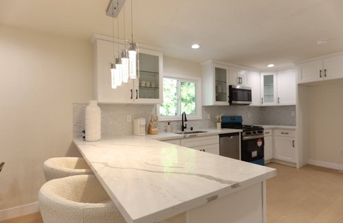 Altadena Casa | 3B house in charming Altadena with AC, WiFi