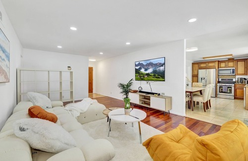 Rowland Heights Casa | 3B2B-Cozy House-Mountain View -Private Garden