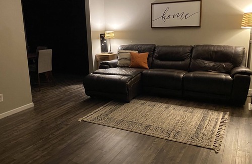 Chalco Casa | 3bd 2.5 bath close to shopping, entertainment, dining, parks, and trails.