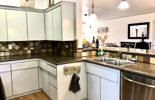 Fallbrook Casa | 3Bd/2b home, near wedding locations, wineries, Temecula, Resort & Casinos, Views