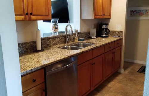 Laurel Casa | 3BD/2BA, 2 w King Beds, 4 Bikes, 1/2 mile to Beautiful Nokomis Beach