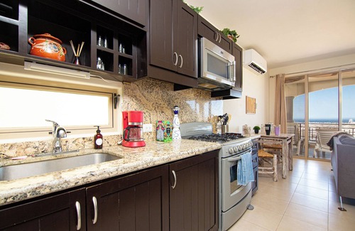 Cabo San Lucas Apartamento | 3BD/2BA 2nd Floor Condo w/ Amazing Views