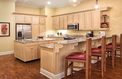 Table Rock Complejo | 3BD Deluxe/Branson - w/Pools, BBQ, Game Room, Gym!