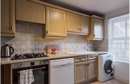 Wolverton Apartamento | 3bd Home near Red Bull Racing, Vw Centre, Zoho