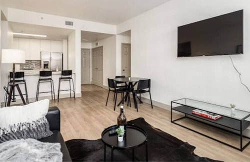 Third Ward Apartamento | 3BD Modern Condo in DT CHA w/ Free Parking