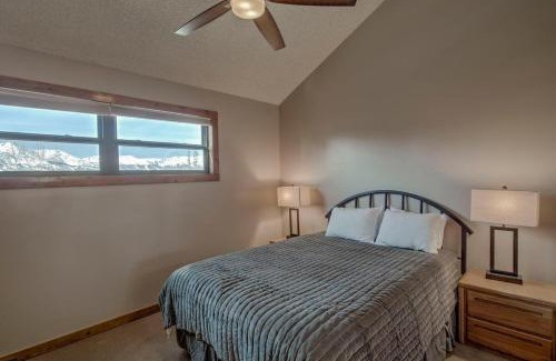 Baldy Mountain Casa | 3BD Next to Bus Stop, 8 Min To Gondola