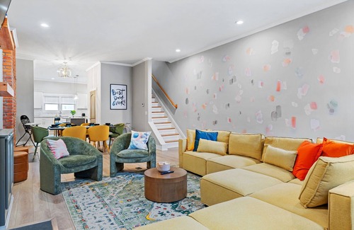 Bloomfield Casa | 3BD w/ Rooftop & BBQ - 7 Mins to Downtown Pittsburgh