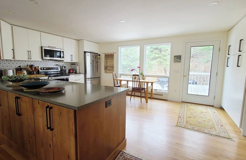 Wellfleet Casa | 3BD+ Wooded Retreat--Central Air, Large Yard & Deck, Screen Porch, Secluded