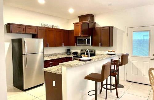 McAllen Apartamento | 3BD2BATH, SUPERB LOCATION, NEAR AIRPORT, Mall