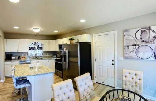 Goose Creek Casa | 3bdr 2ba home Goose Creek - Close to Charleston Attractions with Large Yard