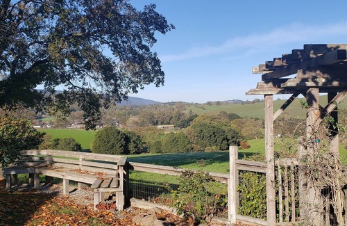 Ladera Casa | 3BDR, 2BA, near Stanford, overlooking a horse farm in beautiful Portola Valley.