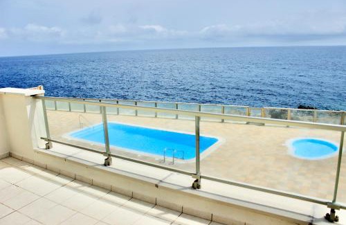 Poris de Abona Apartamento | 3BDR + 2BATH OCEAN VIEW APARTMENT