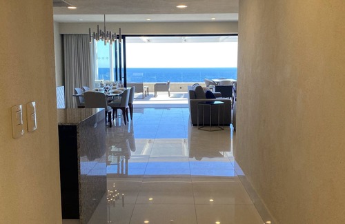 San José del Cabo Complejo | 3BDR Condo