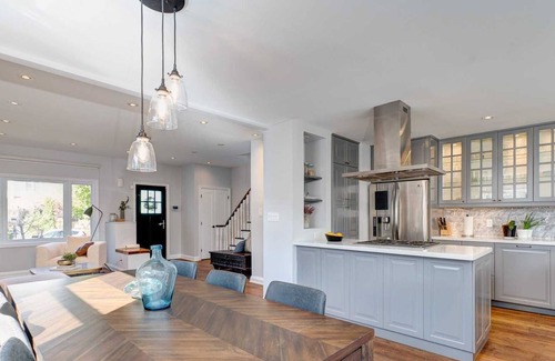 Old East York Casa | 3Bdr Detached House close to The Danforth