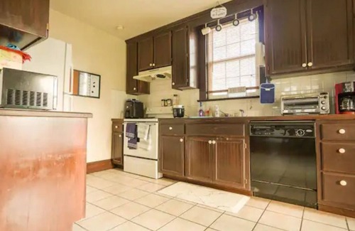 St. Joseph Condominio | 3bdrm 2bath Home in Quite Neighborhood , Work from Home Ready and Near Downtown