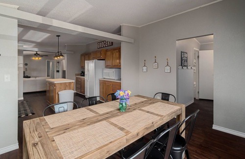 Kingston Casa | 3Bdrm Cozy Texoma Home w/Boatslip Internet NoPets