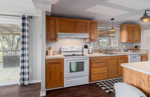 Kingston Casa | 3Bdrm Cozy Texoma Home w/Boatslip Internet NoPets