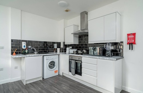 Canning Town Apartamento | 3bed apt by Canning Town stn, 10 mins to Canary Wharf, O2, Excel, & City Airport