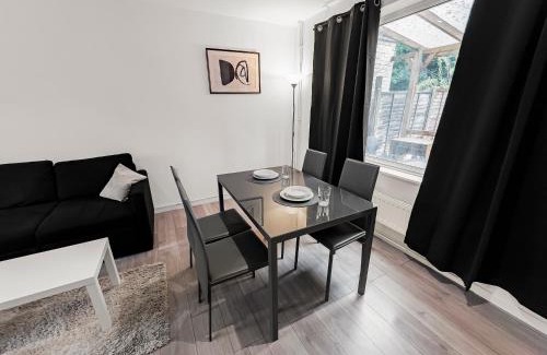 Abbey Wood Casa | 3bed House Abbey wood Sleeps 8 Elizabeth Line