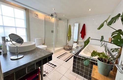 Sefton Park Casa | 3Bed Listed Beauty near popular Lark Lane!