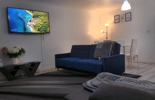 Maidstone Casa | 3bed Maidstone Stay - Wifi, Parking, London Access