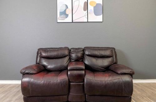 San Antonio Casa | 3Bed2bath at the Medical Center-UTSA, Sea world, airport