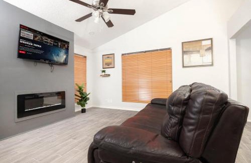 San Antonio Casa | 3Bed2bath at the Medical Center-UTSA, Sea world, airport