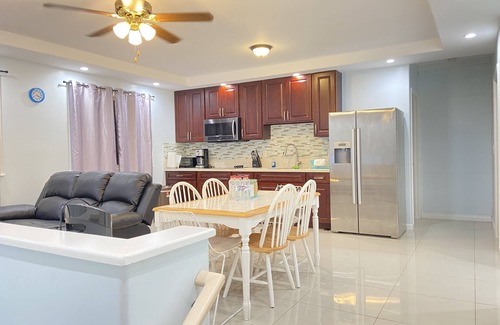 Liliha - Kapalama Apartamento | 3bedrooms&1bathroomconvenient Location, Near Freeway, Shopping center