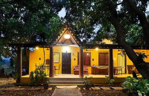 Karjat Complejo | 3BHK Riverside Stay Reflektions by LivingStone